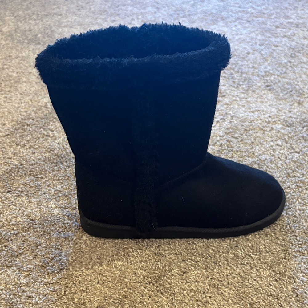 fabkids Black Faux-Suede Plush-Lined Kids Boots - Picture 2 of 4